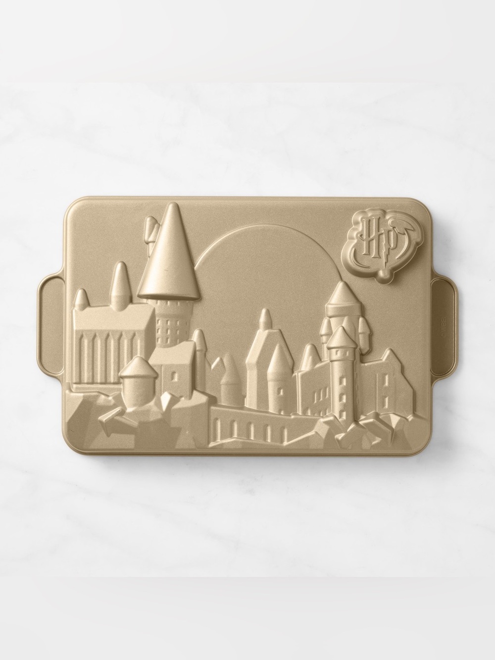 Williams Sonoma Harry Potter Hogwarts Castle Cast Aluminum Cake Pan 13x9 NWT